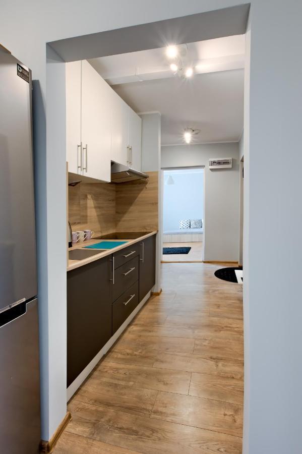 Krzywon 8 Rooms Варшава Екстериор снимка