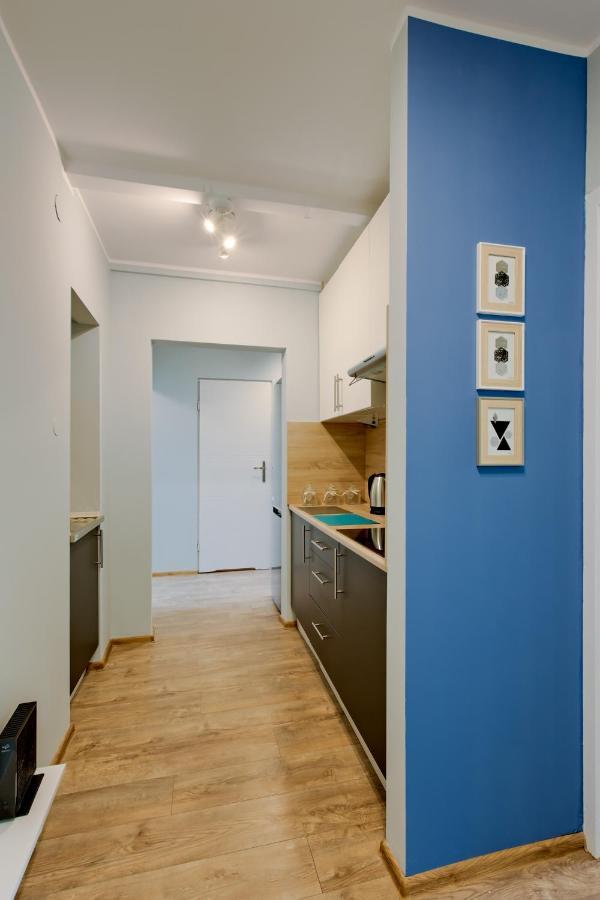Krzywon 8 Rooms Варшава Екстериор снимка